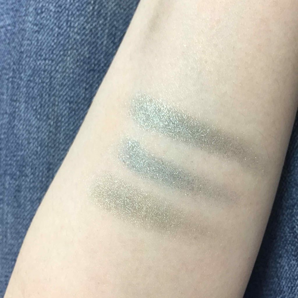 エクストラ ディメンション アイシャドウ シルバー サン/M・A・C/単色アイシャドウを使ったクチコミ（2枚目）