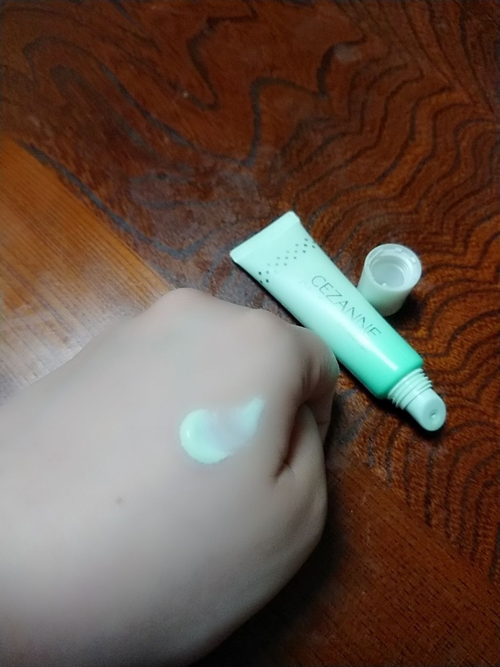 赤み補正コンシーラー/CEZANNE/クリームコンシーラーを使ったクチコミ（3枚目）