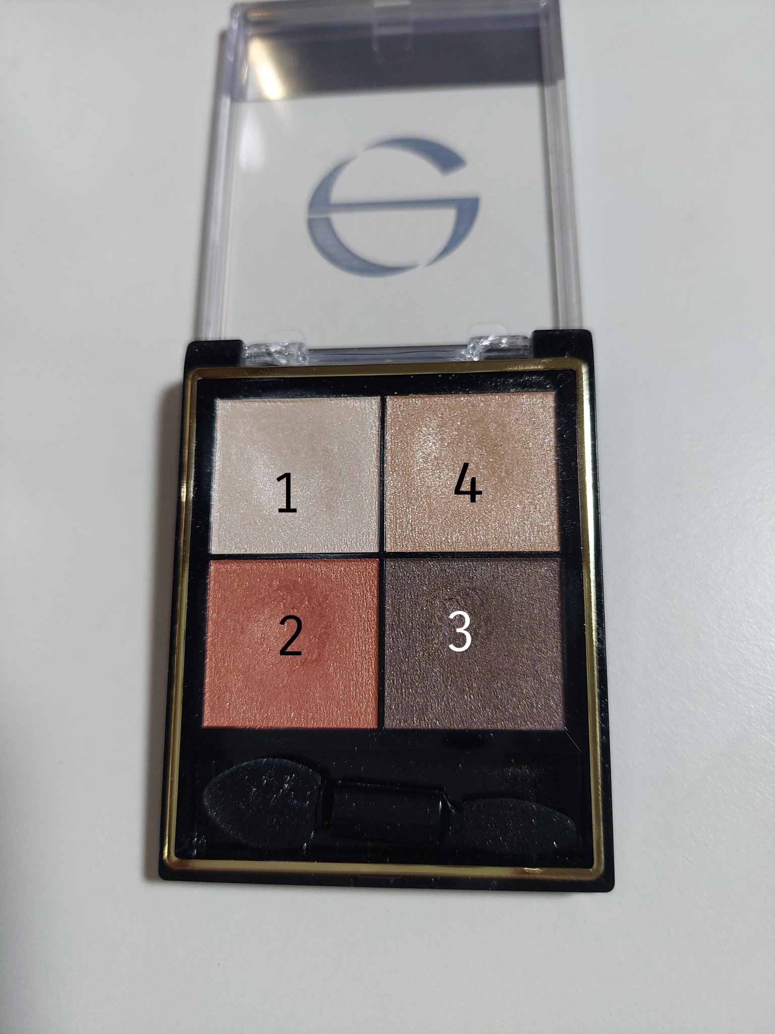 リアルクローズシャドウ/excel/アイシャドウパレットを使ったクチコミ（3枚目）