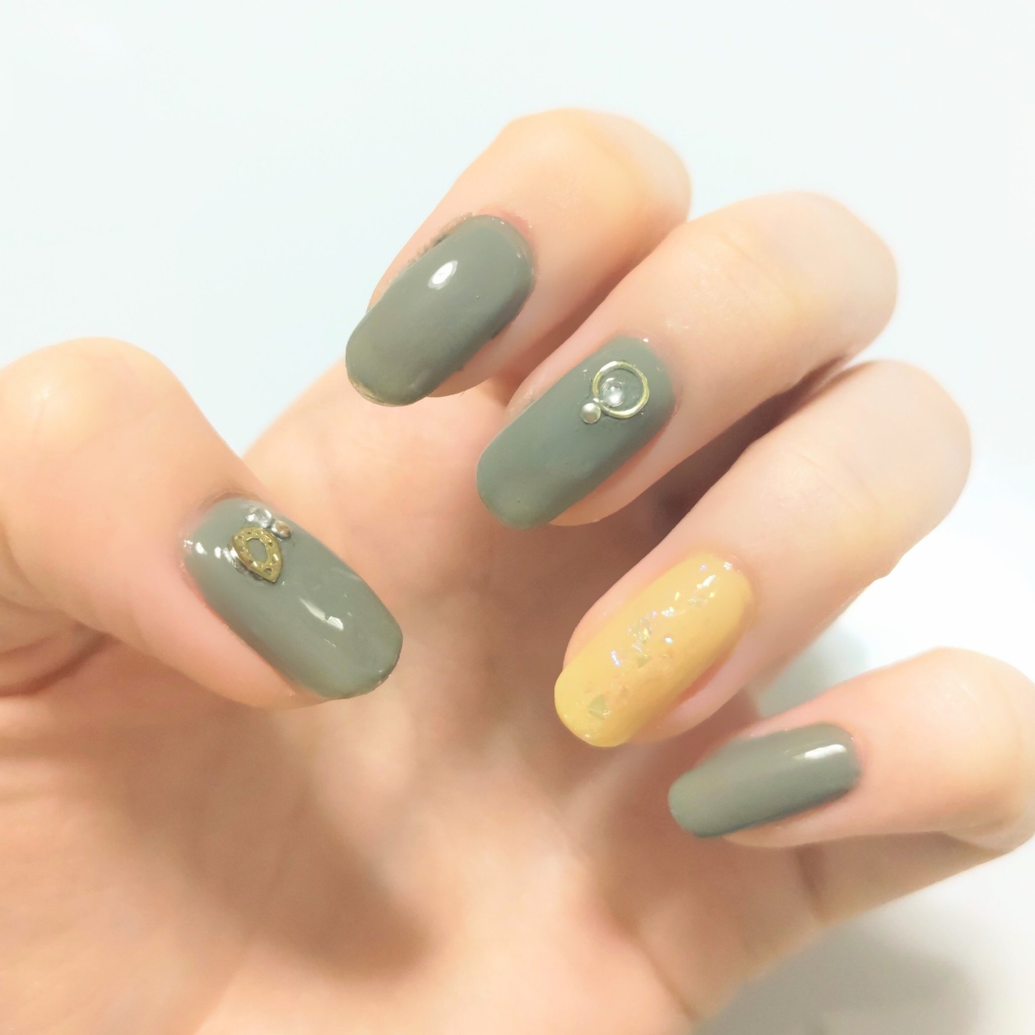 ネイルホリック Flower Layered color YE515 タンポポ/ネイルホリック/マニキュアを使ったクチコミ（3枚目）