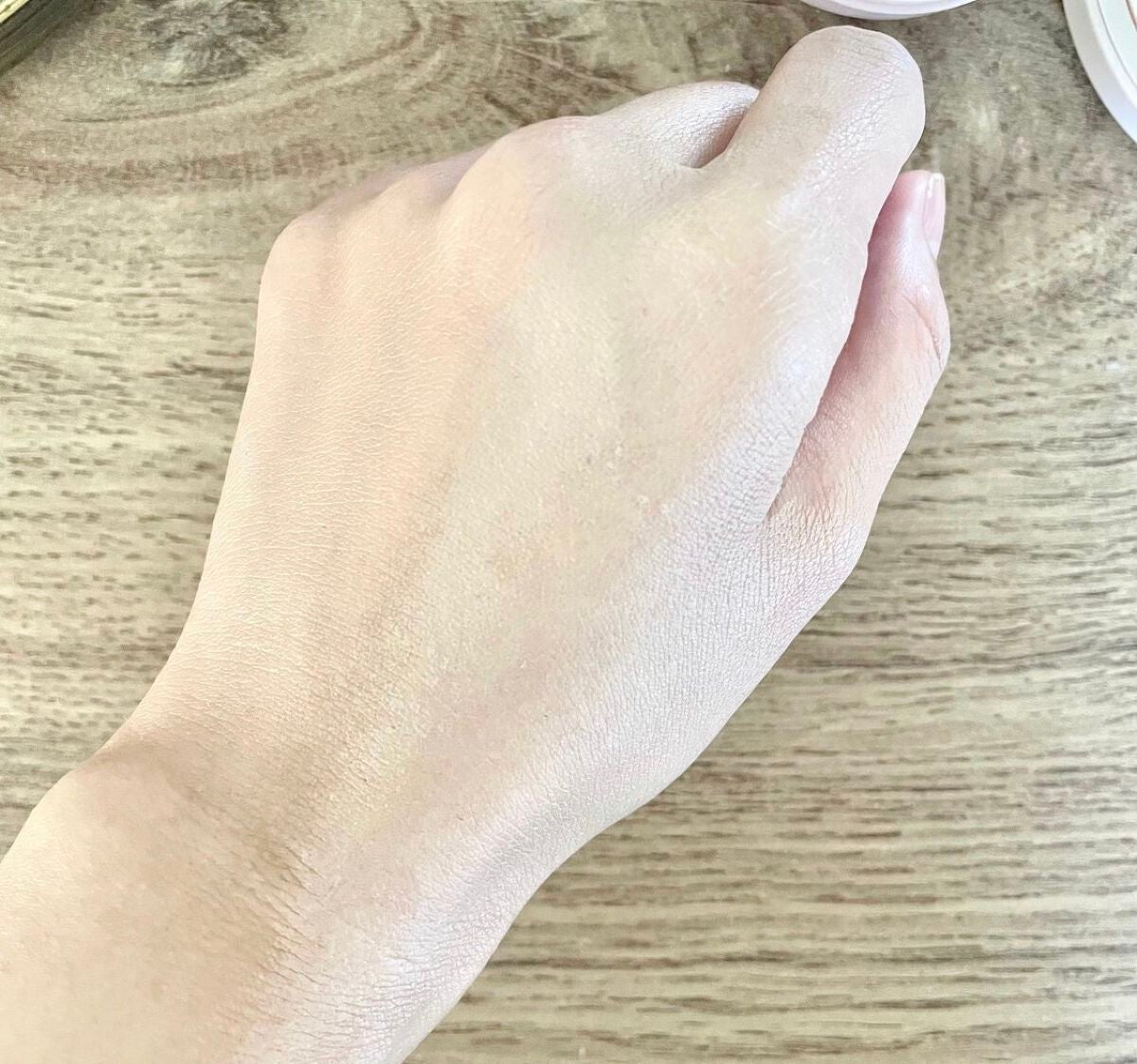 密着カバークッション/GIVERNY/クッションファンデーションを使ったクチコミ(2枚目)