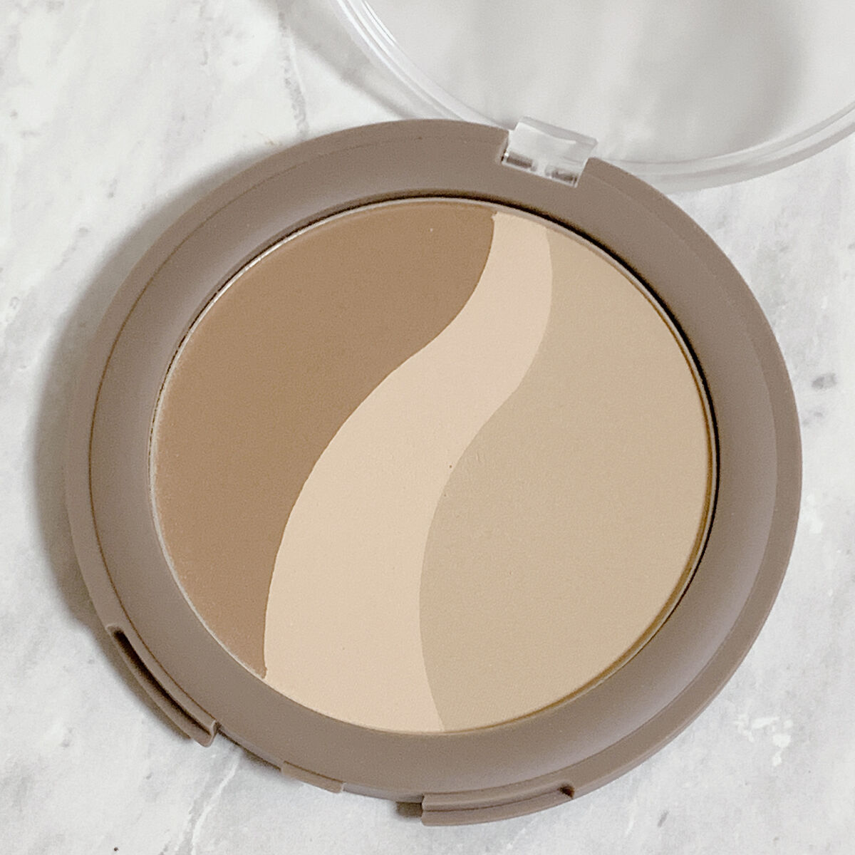 シアーマットシェーディング 02 ベージュトーン/Ririmew/シェーディングを使ったクチコミ（2枚目）