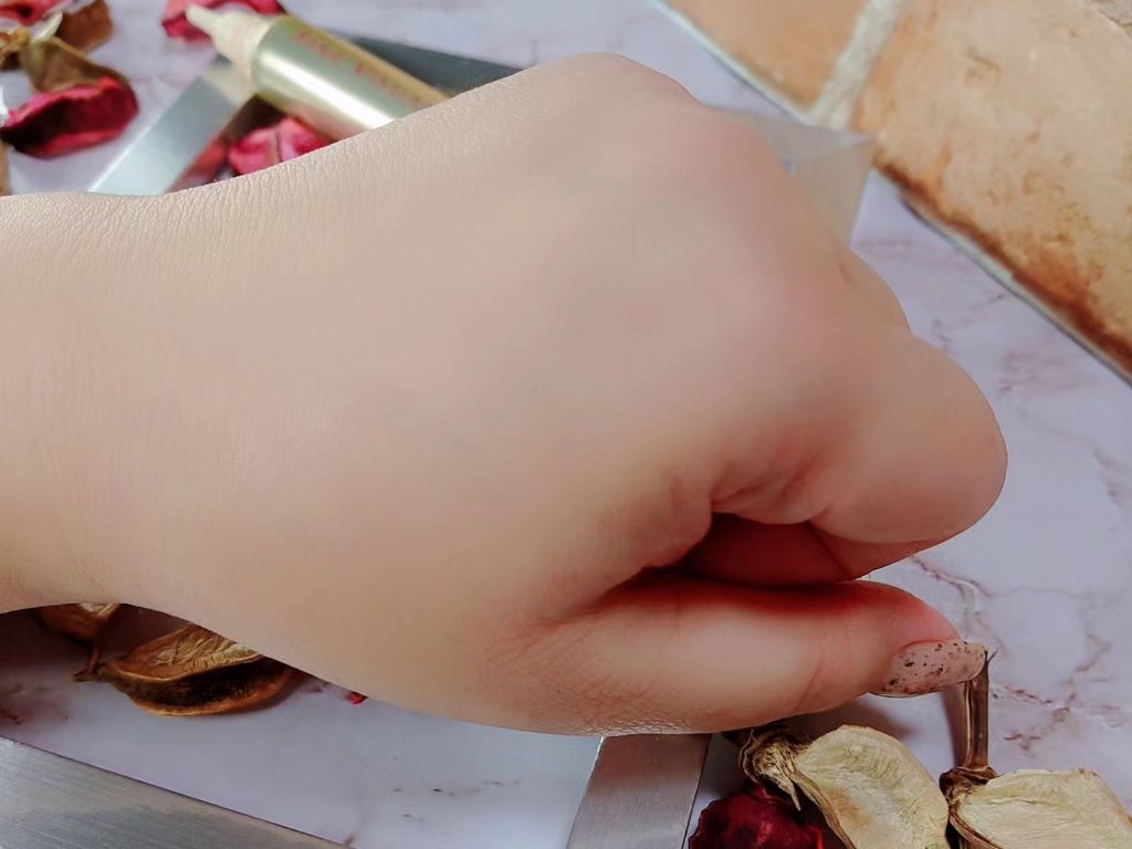 ファインビジュアル ホワイトリンクルクリーム /フェヴリナ/フェイスクリームを使ったクチコミ（3枚目）