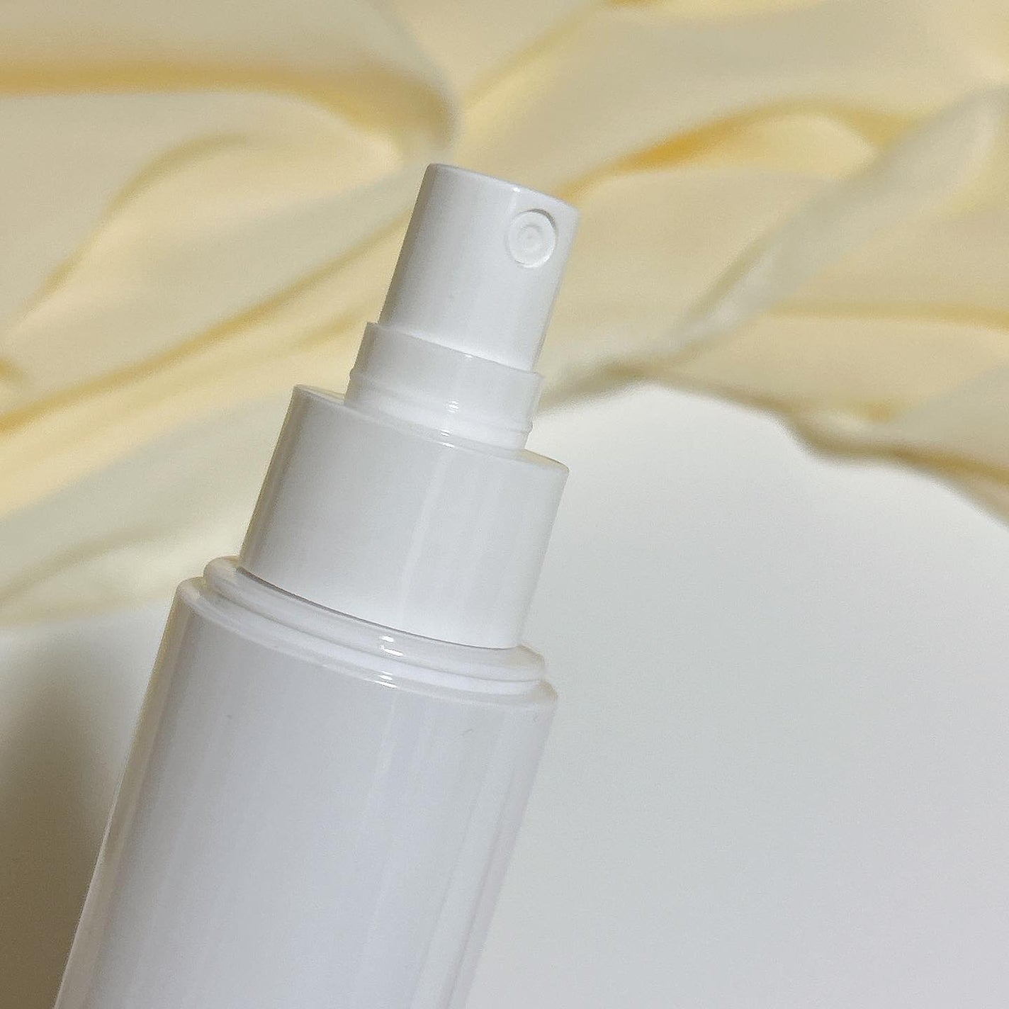 クラウドオールウェイズオン ハイドログロー メイクキー プミスト/FRESHO2/フィックスミストを使ったクチコミ(3枚目)