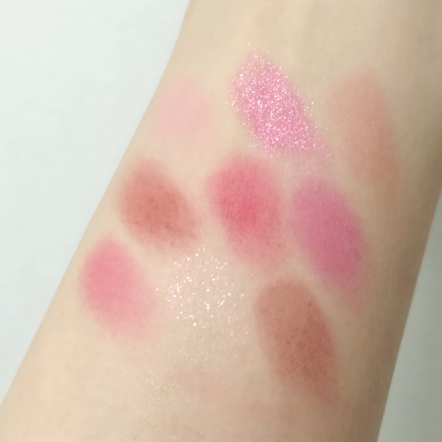 ラメとグリーンコスメ集めたい on LIPS 「やばいやばいやばい!!!しか言えなくなりました😭😭詳細レビュー..」(2枚目)
