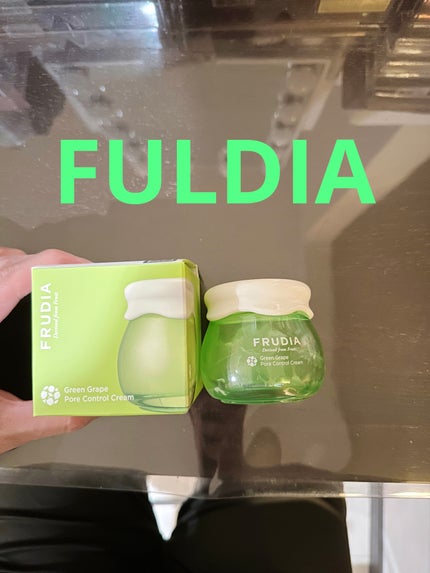 FRUDIA グリーングレープ ポアコントロール クリームのクチコミ「FULDIAのグリーングレープ ポアコントロール クリームです(*´Д`*)
iherb購入品.....」(1枚目)