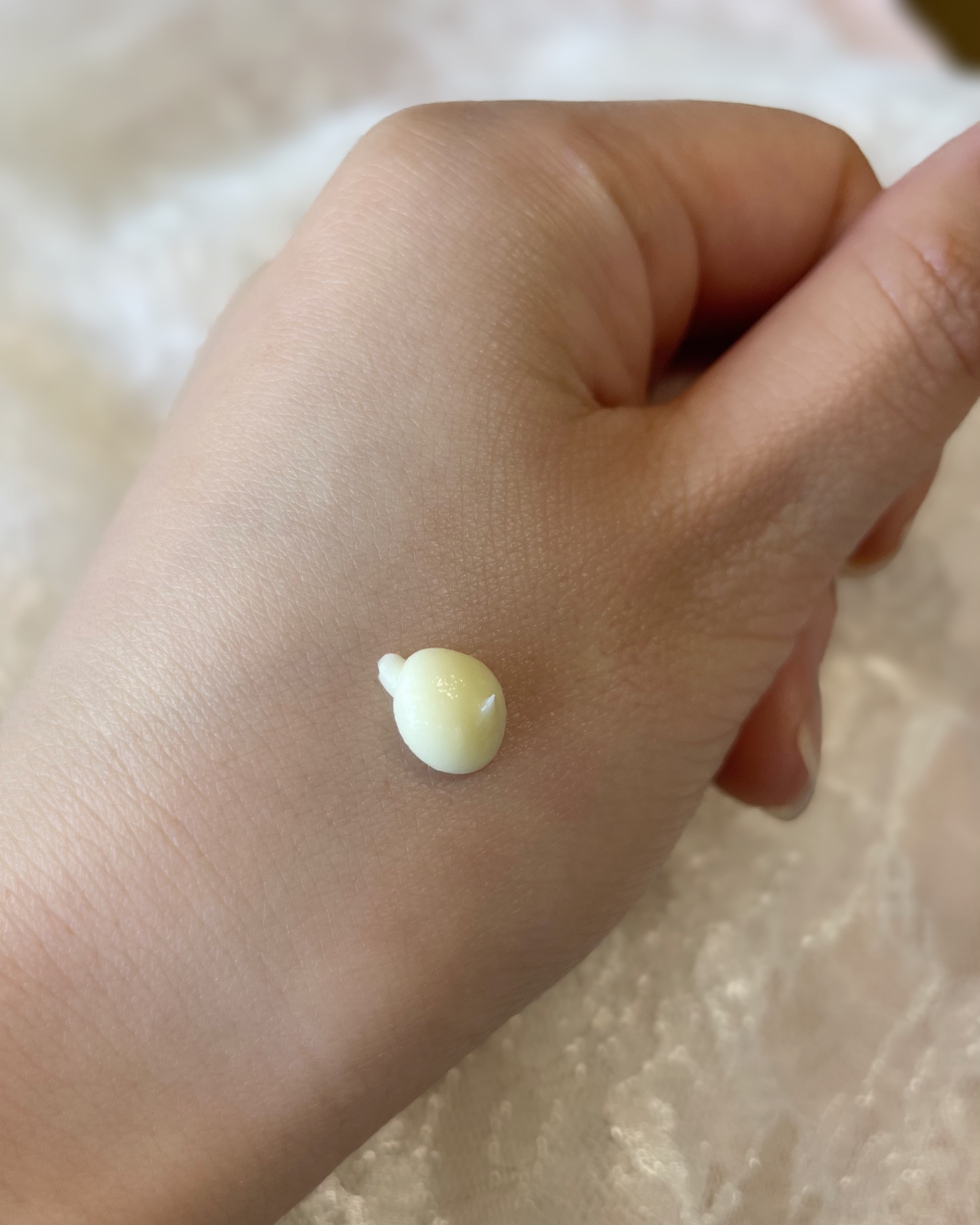 HQR アイクリーム/アンプルール/アイケア・アイクリームを使ったクチコミ（2枚目）