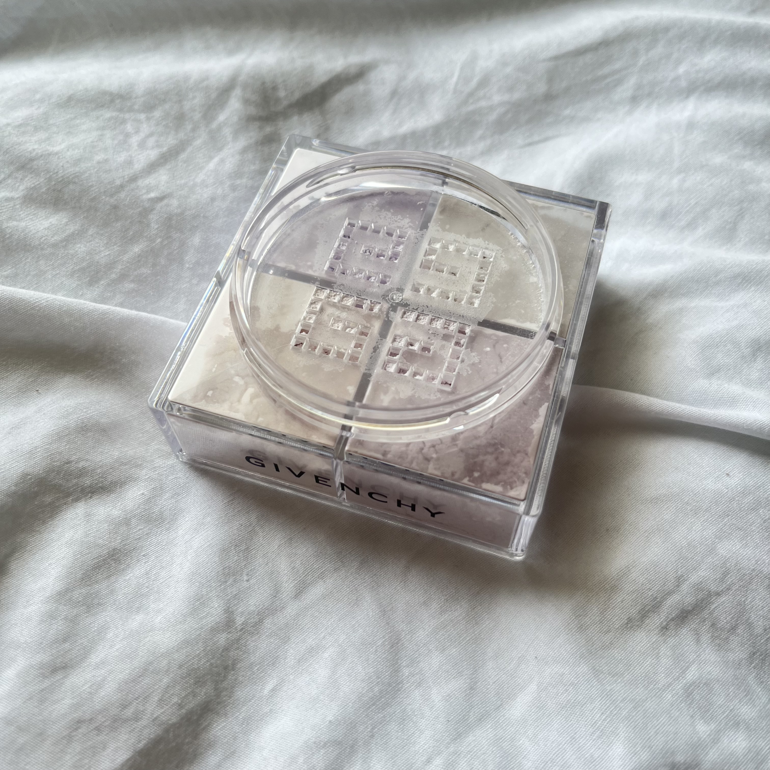 プリズム・リーブル/GIVENCHY/ルースパウダーを使ったクチコミ（2枚目）