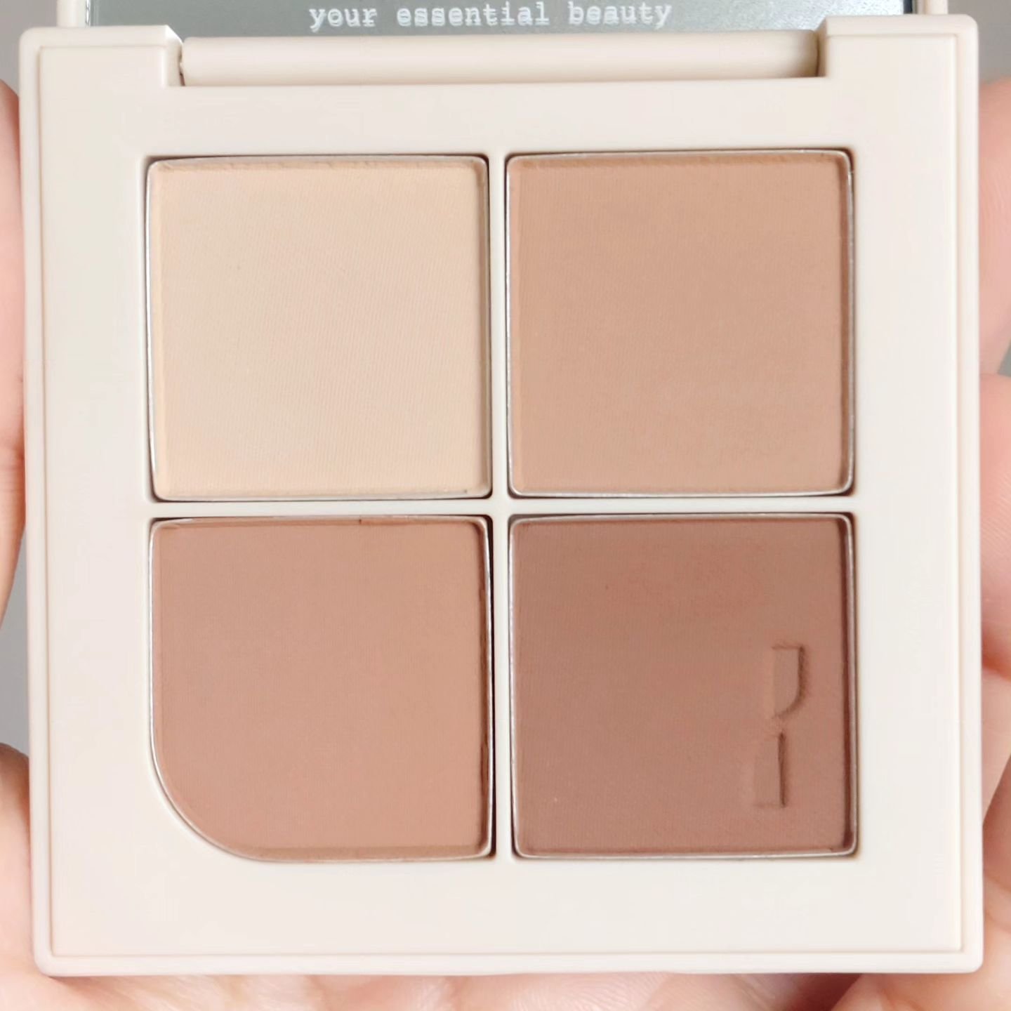 エッセンシャルアイパレット/nuegray/アイシャドウパレットを使ったクチコミ（3枚目）