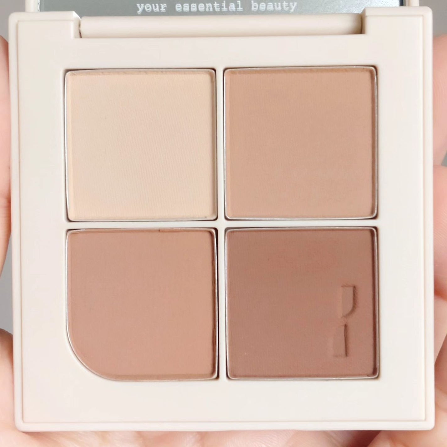 エッセンシャルアイパレット/nuegray/アイシャドウパレットを使ったクチコミ(3枚目)