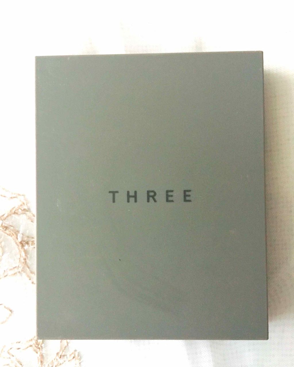 THREE シマリング グロー デュオ/THREE/クリームハイライトを使ったクチコミ（2枚目）