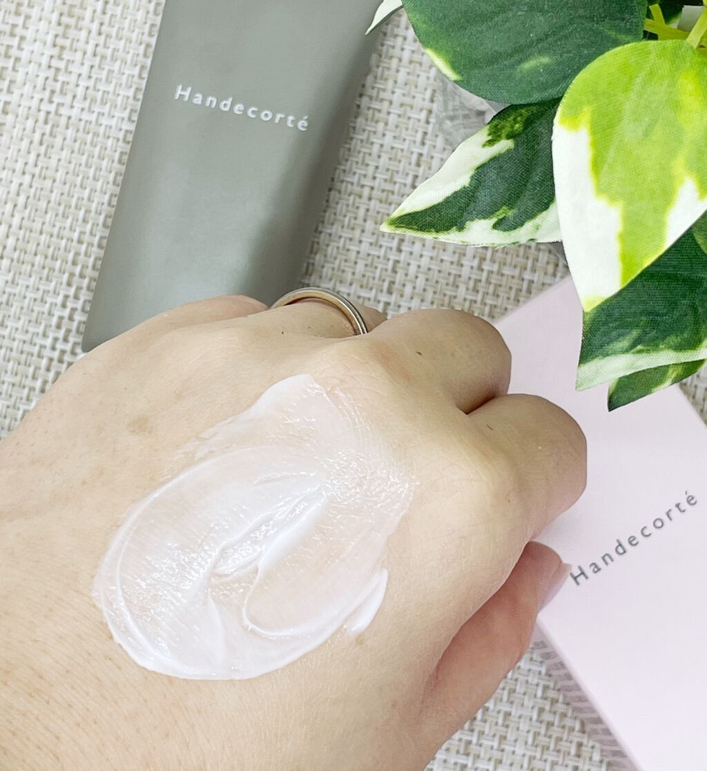 ハンデコルテ/キユートピア/ネック・デコルテケアを使ったクチコミ(3枚目)