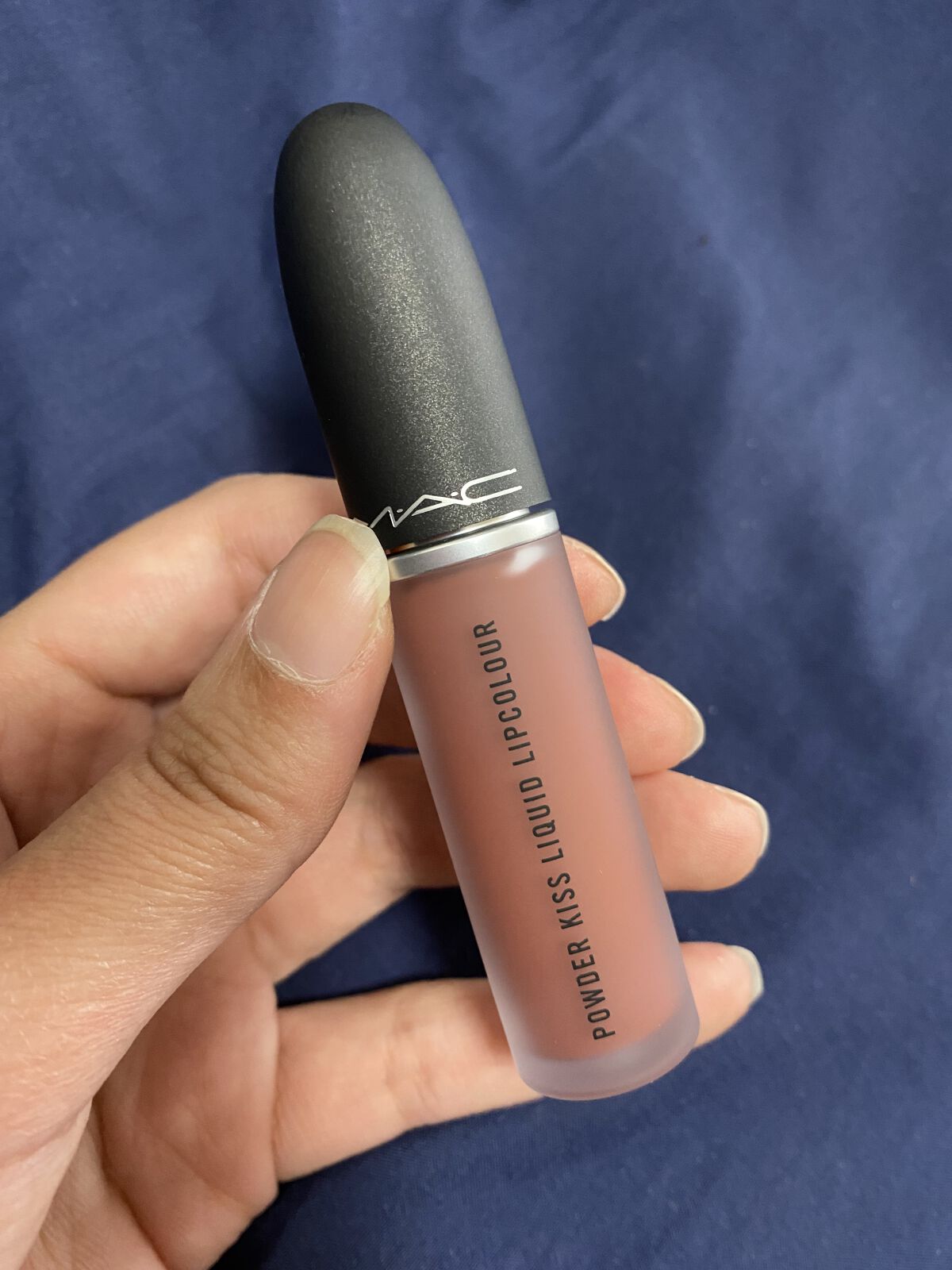 パウダー キス リキッド リップカラー オーバー ザ トープ/M・A・C/口紅を使ったクチコミ（1枚目）