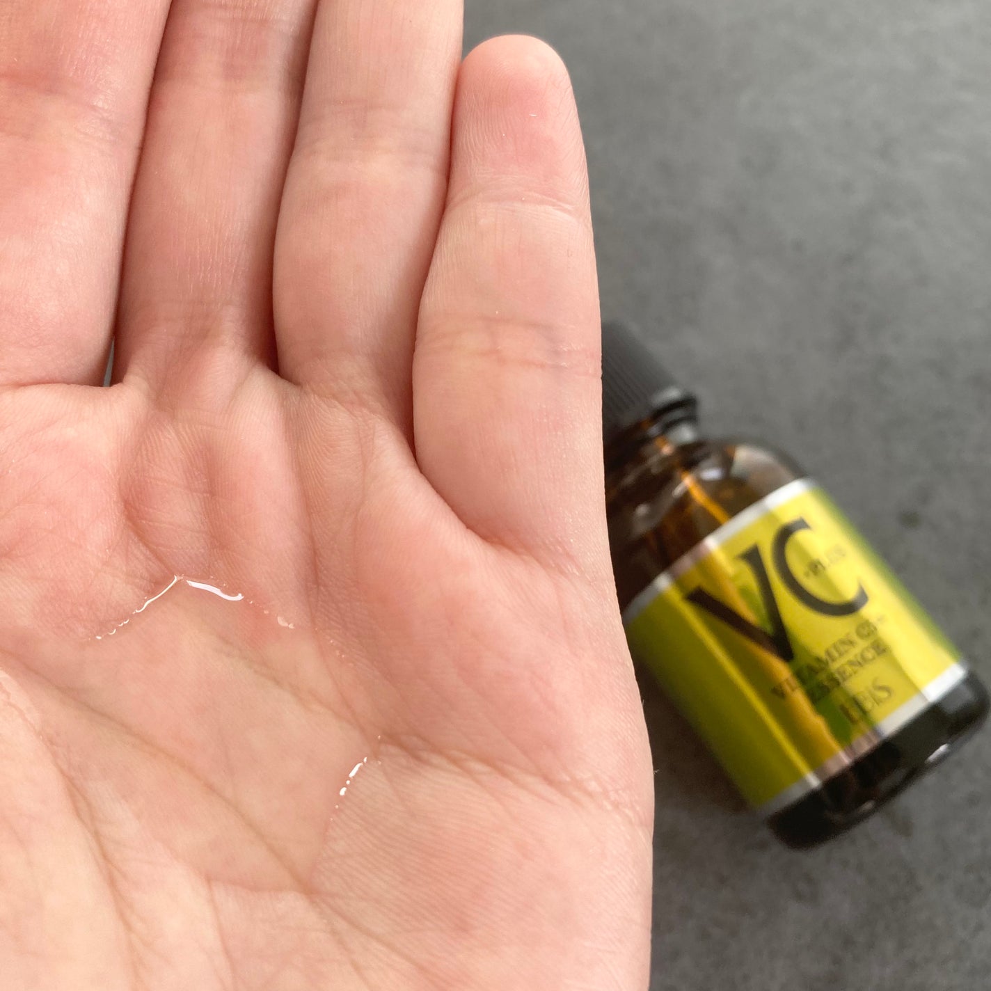 Cエッセンス VC5+PLUS /EBiS化粧品/美容液を使ったクチコミ(3枚目)