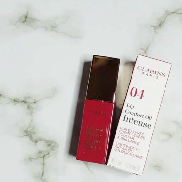 CLARINS ホリデー リップオイルキット のクチコミ「2022年、CLARINSのクリスマスコフレ🎄🌟
 
 
12月1日に限定発売💖
 
まだ店頭.....」（2枚目）