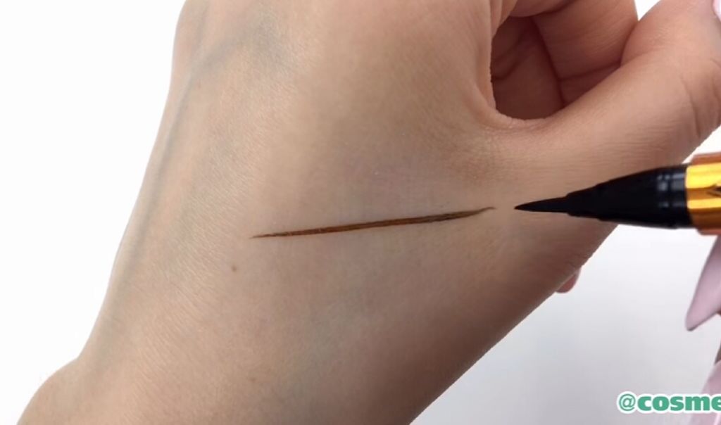 ハイパーシャープ ライナー R/MAYBELLINE NEW YORK/リキッドアイライナーを使ったクチコミ(2枚目)