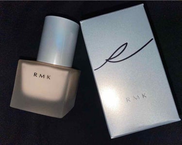 素敵な商品に出会いました😳

RMK メイクアップベース

色はつかないのに肌のトーンを上げてくれて
なおかつ肌がツヤツヤになる!!
合わせてRMKのファンデーションを使ったら
いつもより肌が綺麗に見え