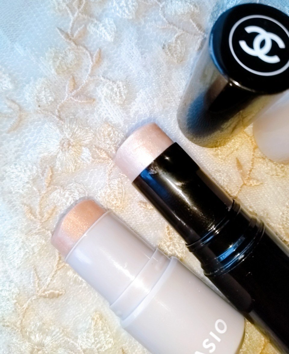 ボーム エサンシエル/CHANEL/スティックハイライトを使ったクチコミ（2枚目）