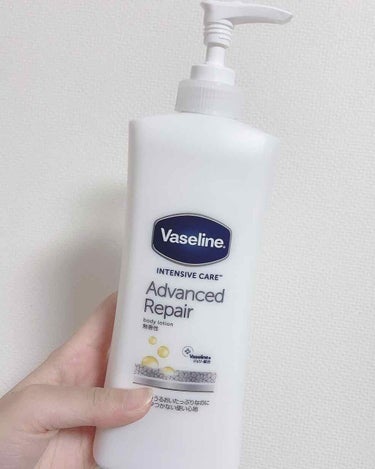 Vaseline 
アドバンスドリペアボディローション
400ml

ドンキにもなぜか売ってなかったのに、近所のマツキヨに普通に売ってました…笑

ローションだと乾燥肌の私には物足りないかと思いましたが