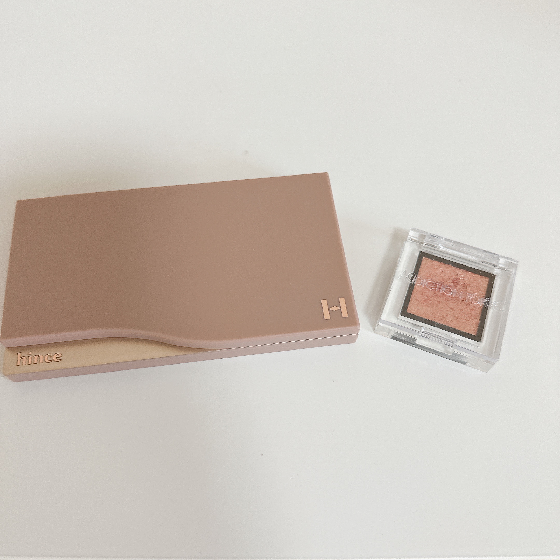 ニューデップスアイシャドウパレット/hince/アイシャドウパレットを使ったクチコミ（2枚目）