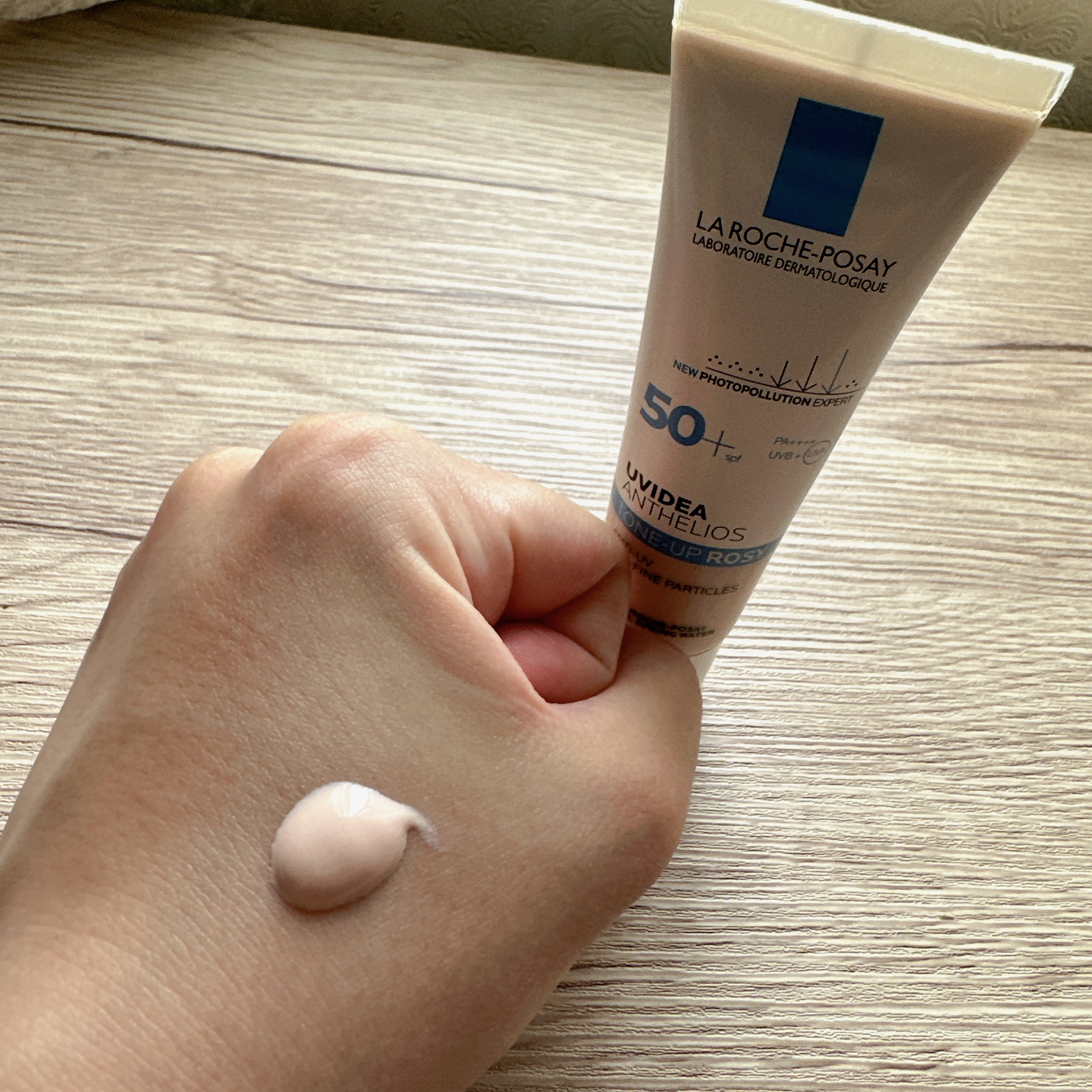 UVイデア XL プロテクショントーンアップ ローズ/ラ ロッシュ ポゼ/日焼け止めクリームを使ったクチコミ（3枚目）