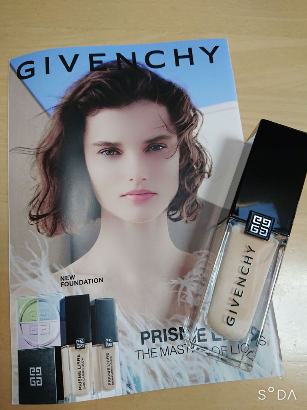 プリズム・リーブル・スキンケアリング・グロウ/GIVENCHY/リキッドファンデーションを使ったクチコミ(1枚目)