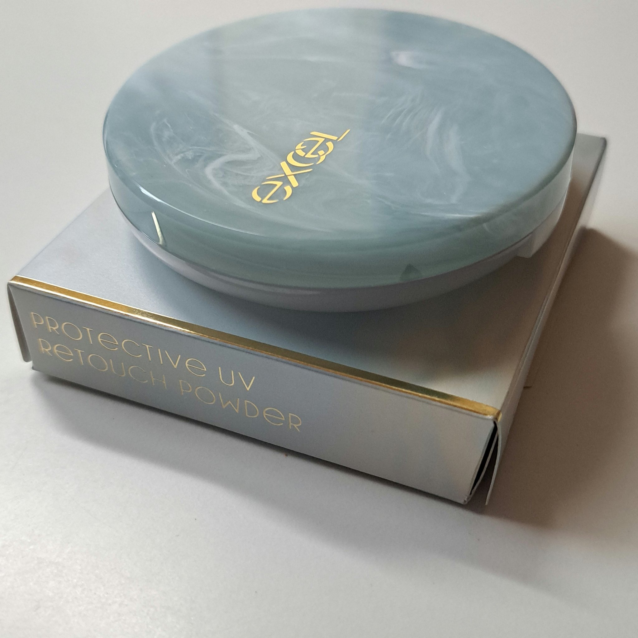 エクセル プロテクティブ  UVリタッチパウダー/excel/プレストパウダーを使ったクチコミ（2枚目）