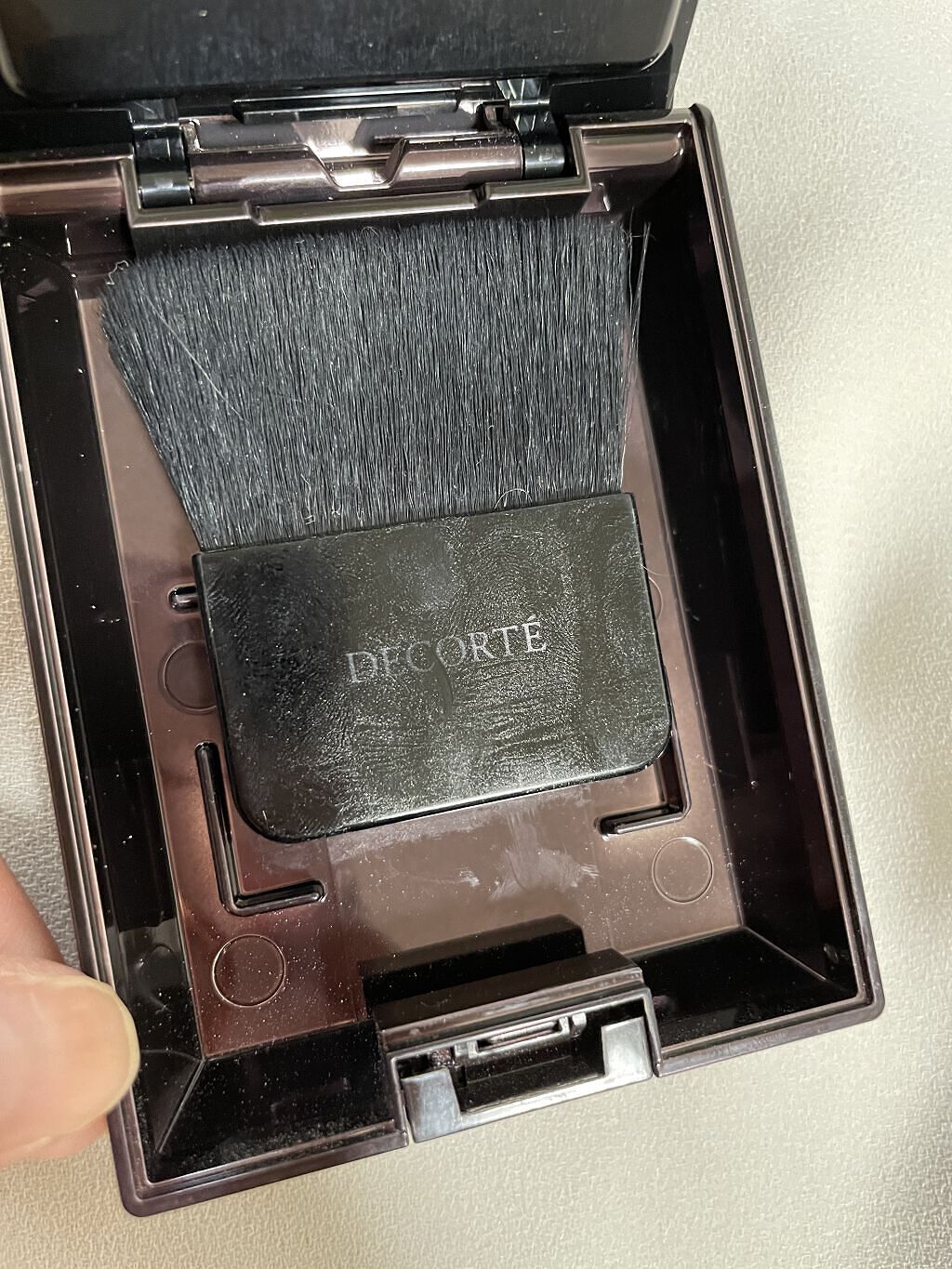 トランスルーセント セッティングパウダー/DECORTÉ/プレストパウダーを使ったクチコミ（2枚目）