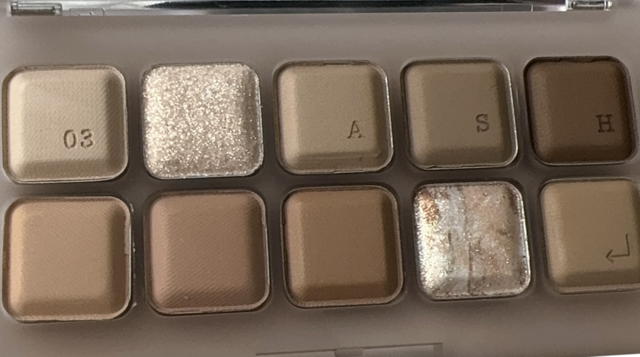 ムードキーボード/lilybyred/アイシャドウパレットを使ったクチコミ（2枚目）