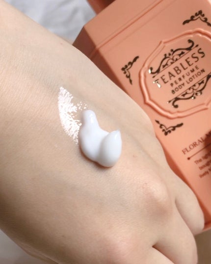 パヒュームヘア&ボディミスト フローラルメドウスウィートティー/TEABLESS/ヘアミストを使ったクチコミ(3枚目)