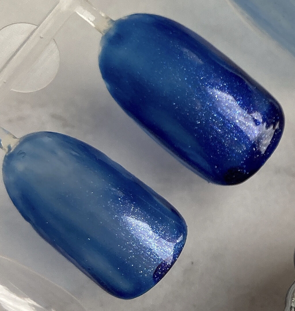 DAISO ウィンマックス ネイルスパークスのクチコミ「【感捨】

DAISO
ウィンマックス ネイルスパークス
ラピスラズリ

宇宙のような深い青と.....」（3枚目）