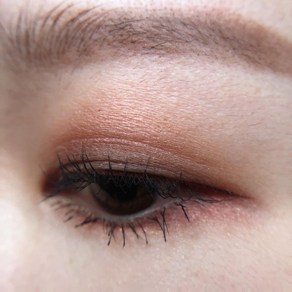 あゆみ on LIPS 「・\#todaysmake/・アイシャドウ☑@diorbeau..」(4枚目)