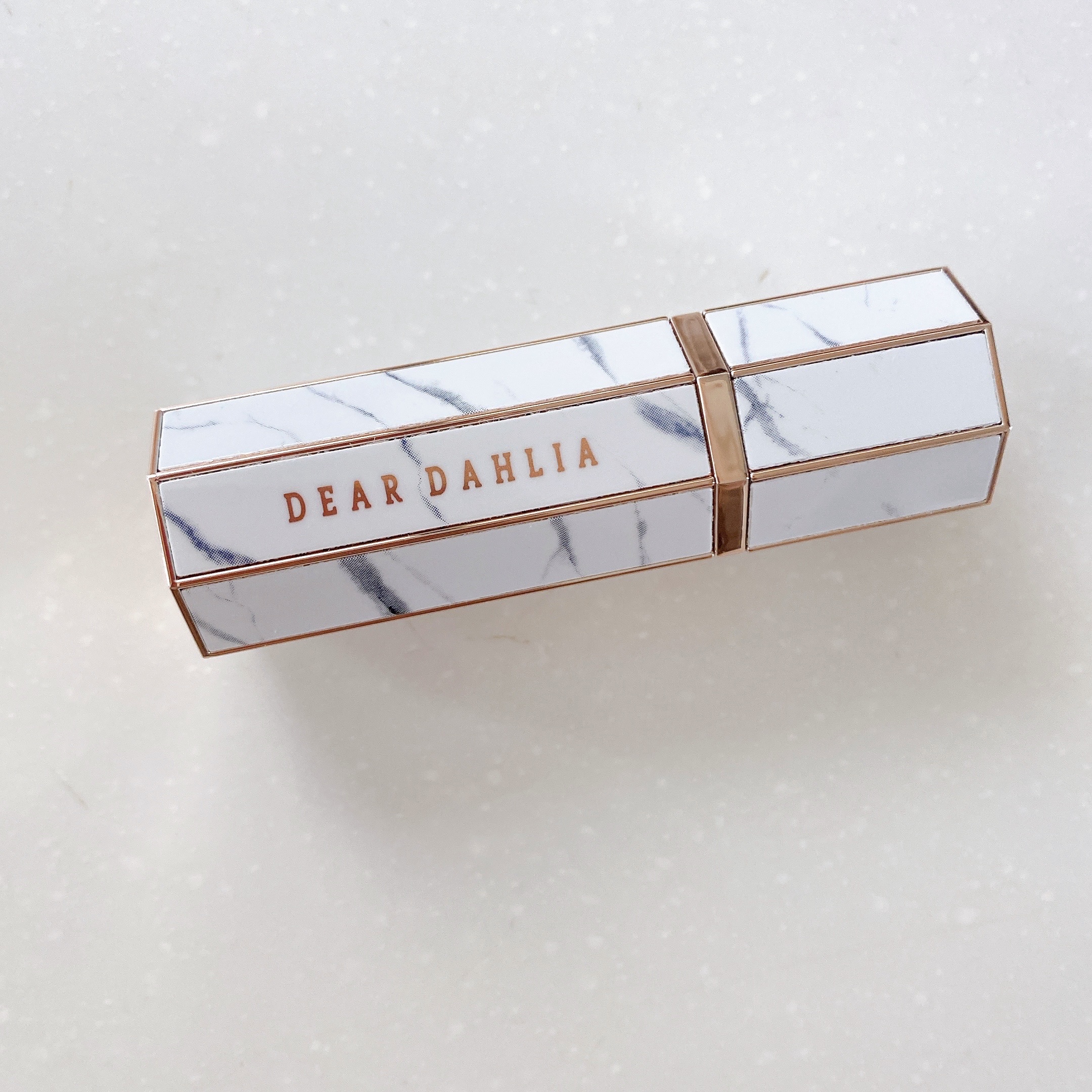 リップ パラダイス インテンス サテン 804 アデル/DEAR DAHLIA/口紅を使ったクチコミ（2枚目）