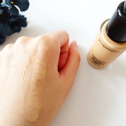 スタジオフィックス フルイッド SPF 15/M・A・C/リキッドファンデーションを使ったクチコミ(3枚目)