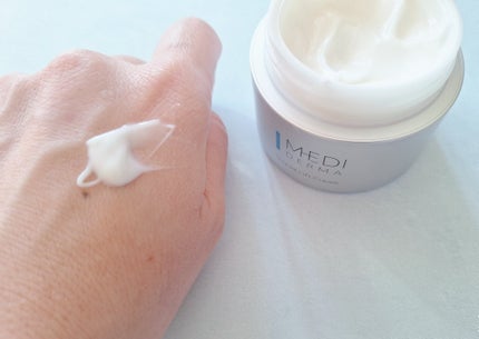 みきみきちゃま on LIPS 「今回ご紹介する商品は『メディダーマスレッドリフトクリーム』✨糸..」(4枚目)