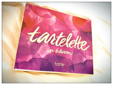 tartelette in bloom/tarte/パウダーアイシャドウを使ったクチコミ（1枚目）