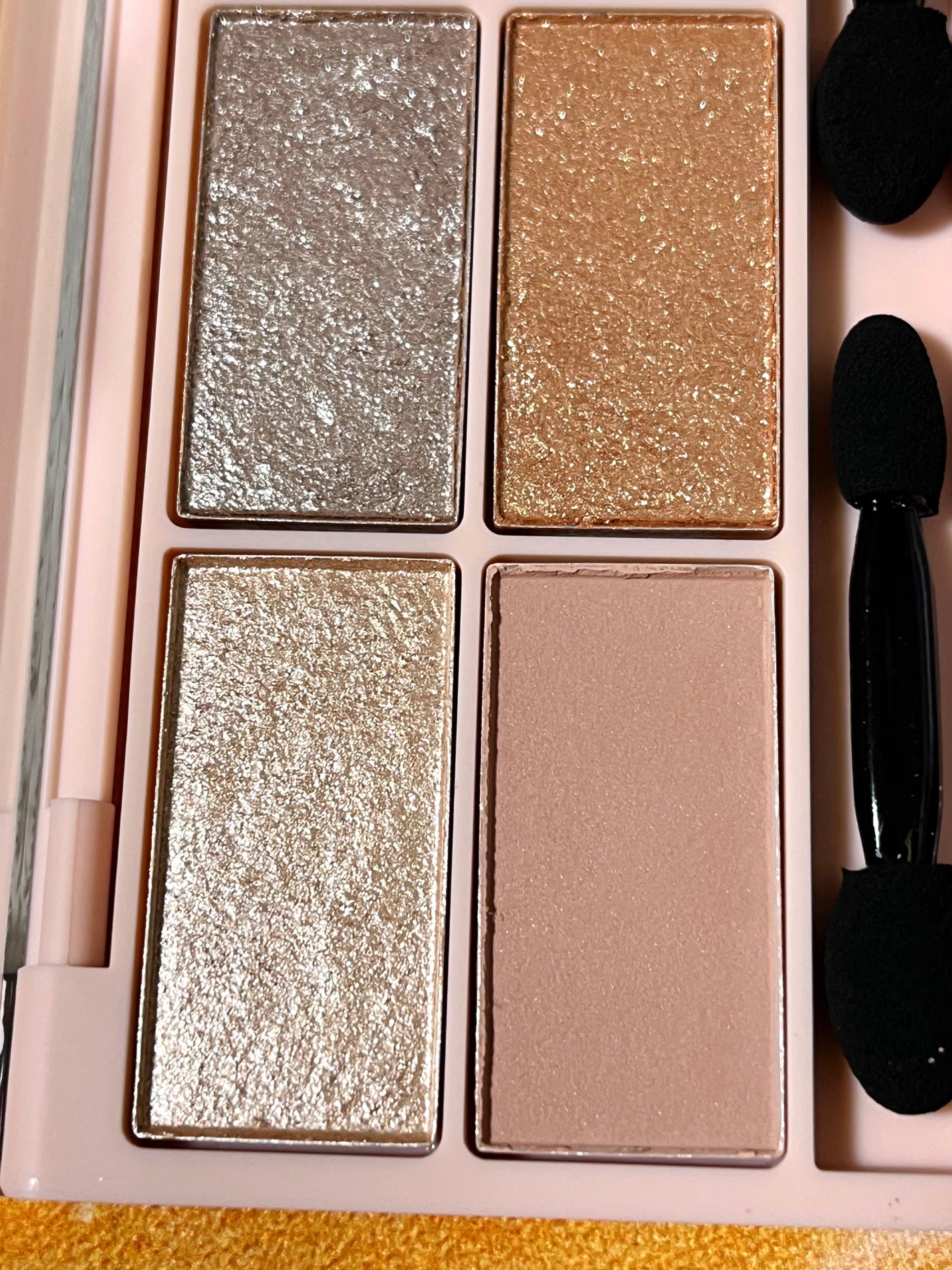 イロアソビ 6色アイパレット/iroasobi/アイシャドウパレットを使ったクチコミ(3枚目)