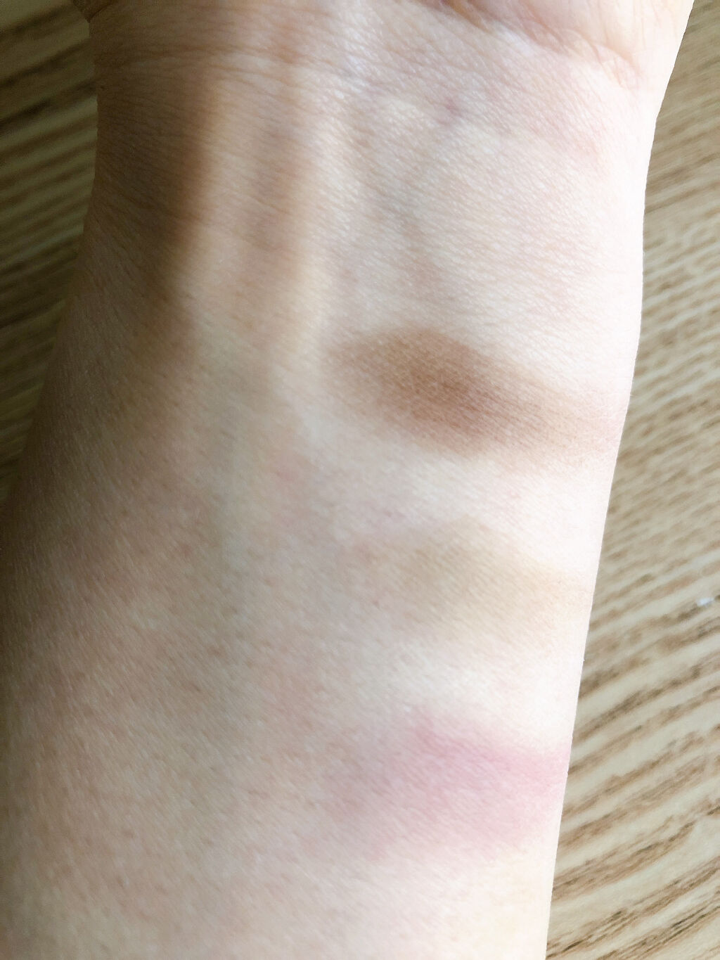  フーミー アイブロウパウダー r.mレディモーヴ/WHOMEE/パウダーアイブロウを使ったクチコミ（3枚目）