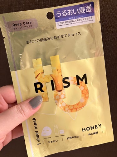 RISM💛ディープケアマスク ハニー

サラッとしてるけど、しっかり保湿で気に入りました！
香りもほのかにで良かった☺️
シートは厚めだけど柔らかくてふかふかしてる

お気に入りのシートマスクです！

