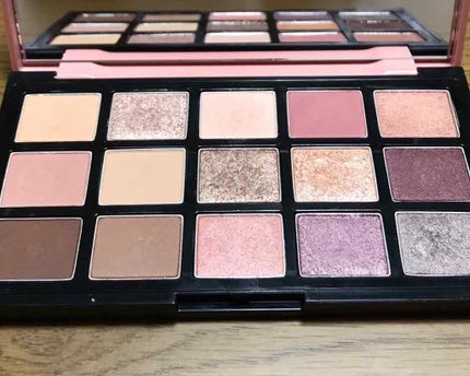 プレイカラーアイパレット ランジェリーバックステージ/ETUDE/アイシャドウパレットを使ったクチコミ(1枚目)