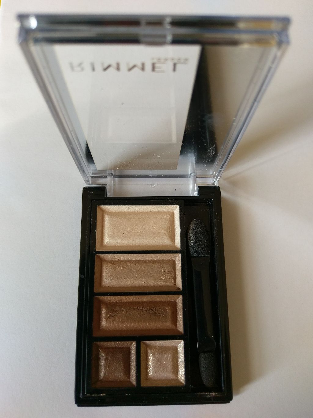 ショコラスウィート アイズ ソフトマット/リンメル ロンドン/アイシャドウパレットを使ったクチコミ(1枚目)