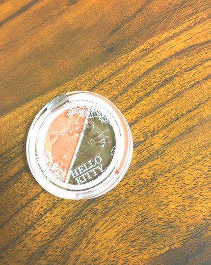 パウダーアイシャドウ ブルーミングキティ/DAISO/アイシャドウパレットを使ったクチコミ(1枚目)