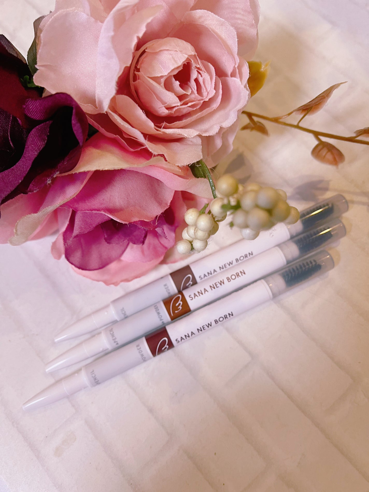 オタネ on LIPS 「私はメイクをする時1番難しいのがアイブロウ太くなったり細くなっ..」(1枚目)