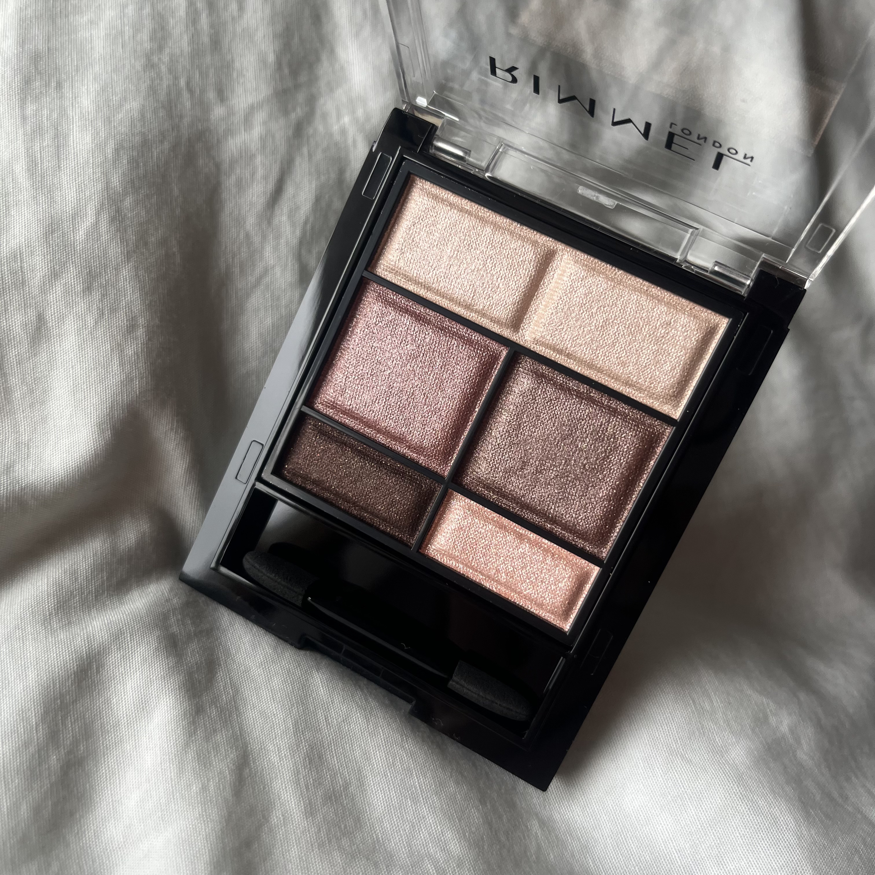 ラスティング フィニッシュ クリーミィモイスト リップスティック/リンメル ロンドン/口紅を使ったクチコミ（2枚目）