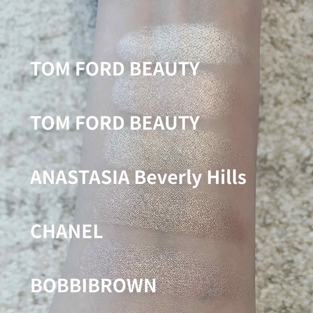 ソレイユ コントゥーリング コンパクト/TOM FORD BEAUTY/パウダーハイライトを使ったクチコミ(3枚目)