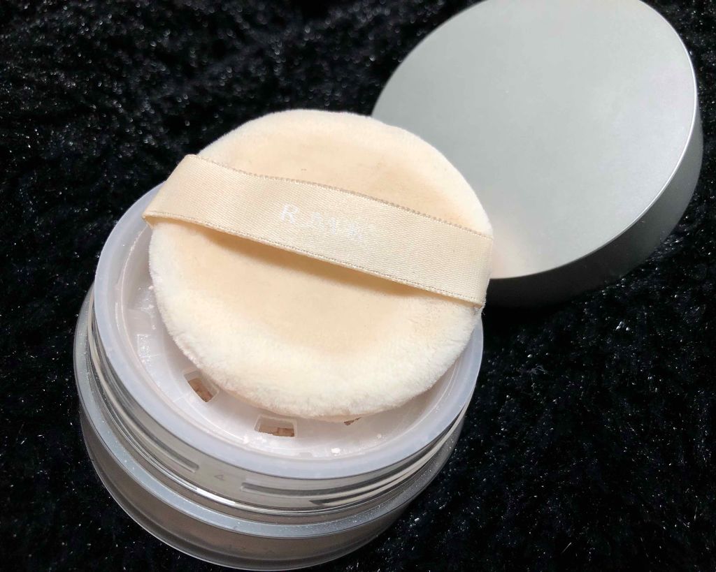 トランスルーセント フェイスパウダー/RMK/ルースパウダーを使ったクチコミ（2枚目）