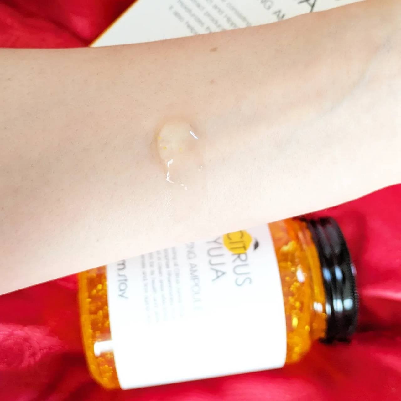 シトラスゆずバイタライジングアンプル/Farmstay/美容液を使ったクチコミ(4枚目)