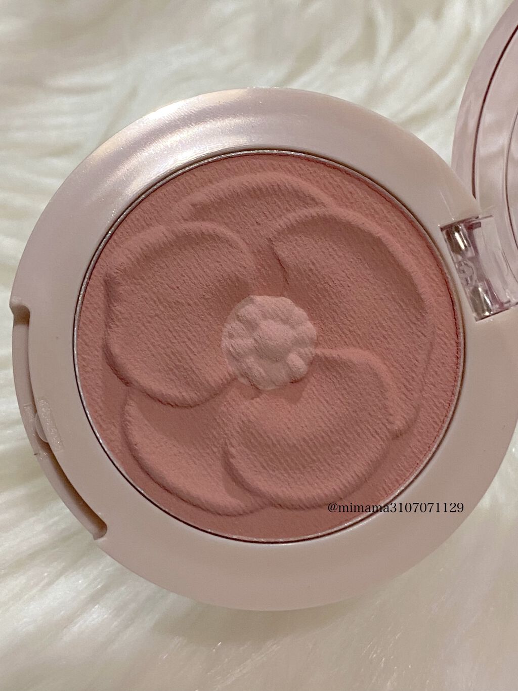 済州 カラーピッカー椿ブルーミングチーク/innisfree/パウダーチークを使ったクチコミ（2枚目）