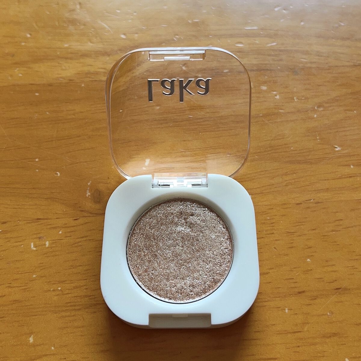 モノアイシャドウ/Laka/単色アイシャドウを使ったクチコミ（3枚目）