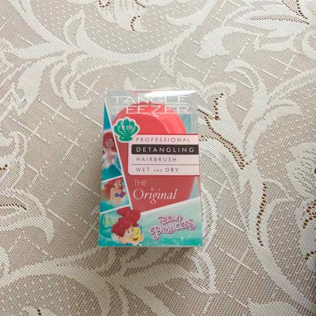 \タングルティーザー買ってみた話/

3年ぶりくらいに新しくブラシを買い換えました😀
良いってよく聞くからタングルティーザー買ってみた！
なんかすごく高いイメージがあったんやけど思ったよりお手軽な値段で安心した笑
たまたまリトルマーメイド